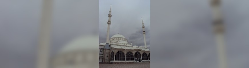 Makhachkala_mosque_1.jpg